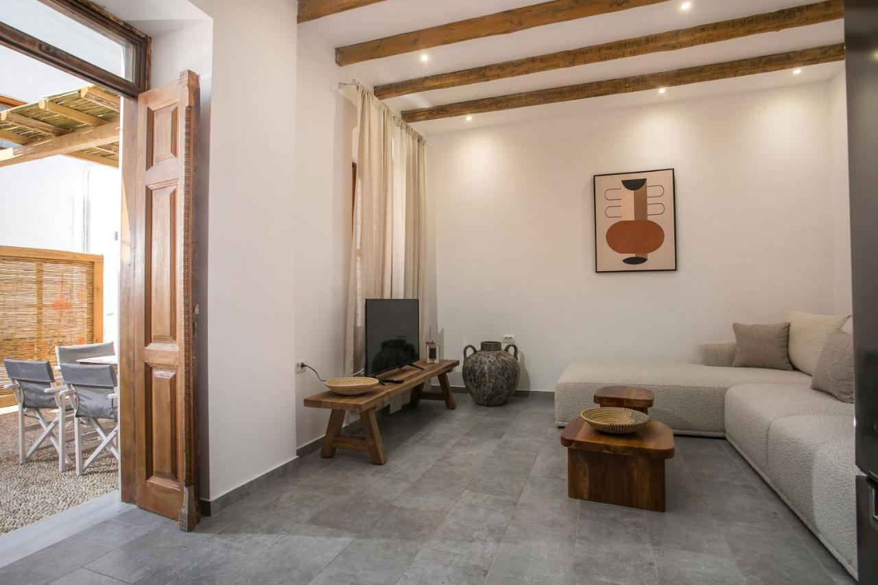 Pera 2-bedroom In The Center Of Hébergement de vacances *